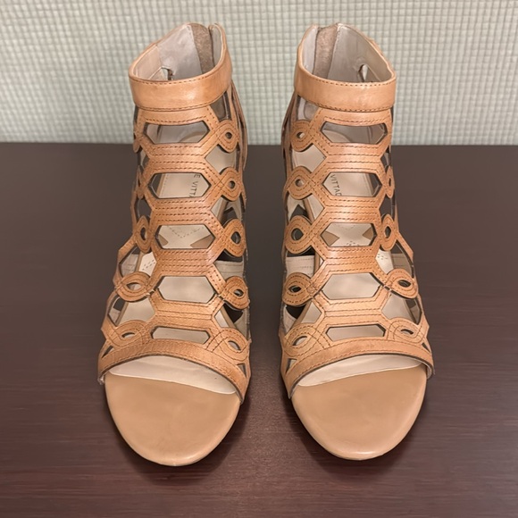 NWOT! Adrienne Vittadini Wedge Sandals - Picture 1 of 16